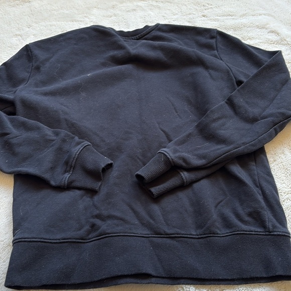 Fila Black Crewneck Sweatshirt | Bold Logo Streetwear Pullover Unisex Fit - Picture 5 of 5